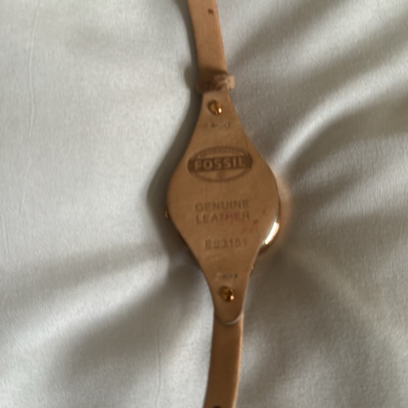 Fossil watch.  Rose gold - Picture 2 of 3